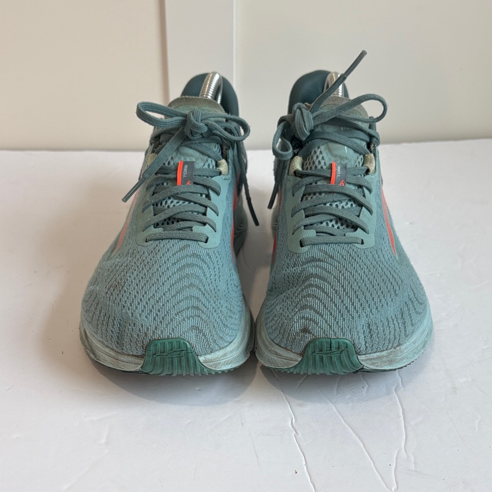 Altra Torin 6Athletic Shoes in Teal and Red - Picture 3 of 8